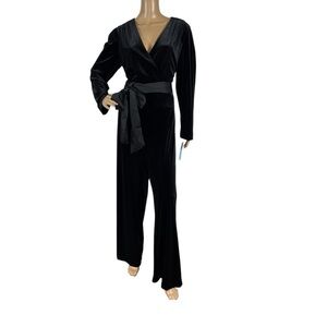 Antonio Melani one piece velvet black jumpsuit size 12 women’s NWT